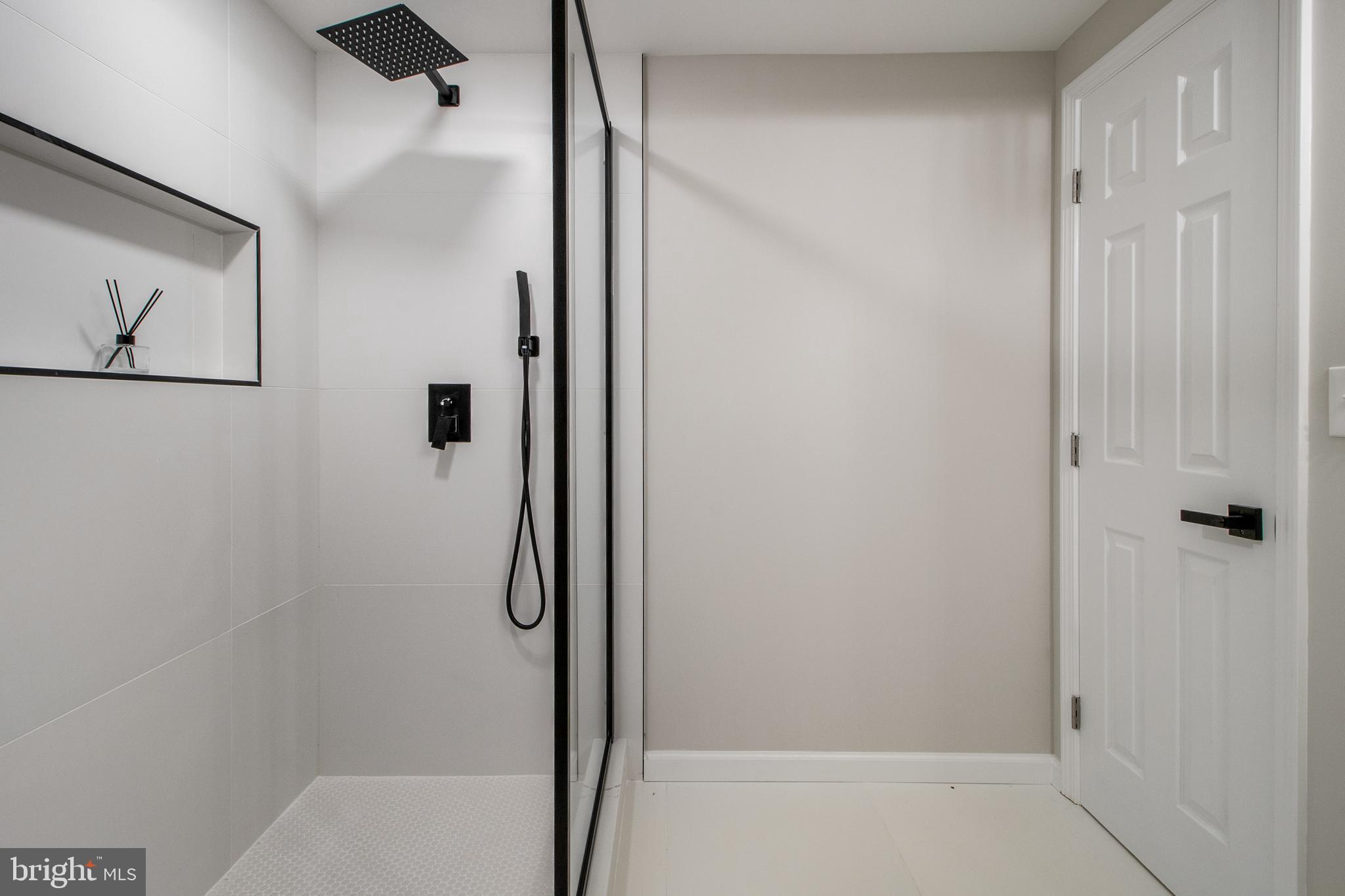 FOX HILLS - Residential