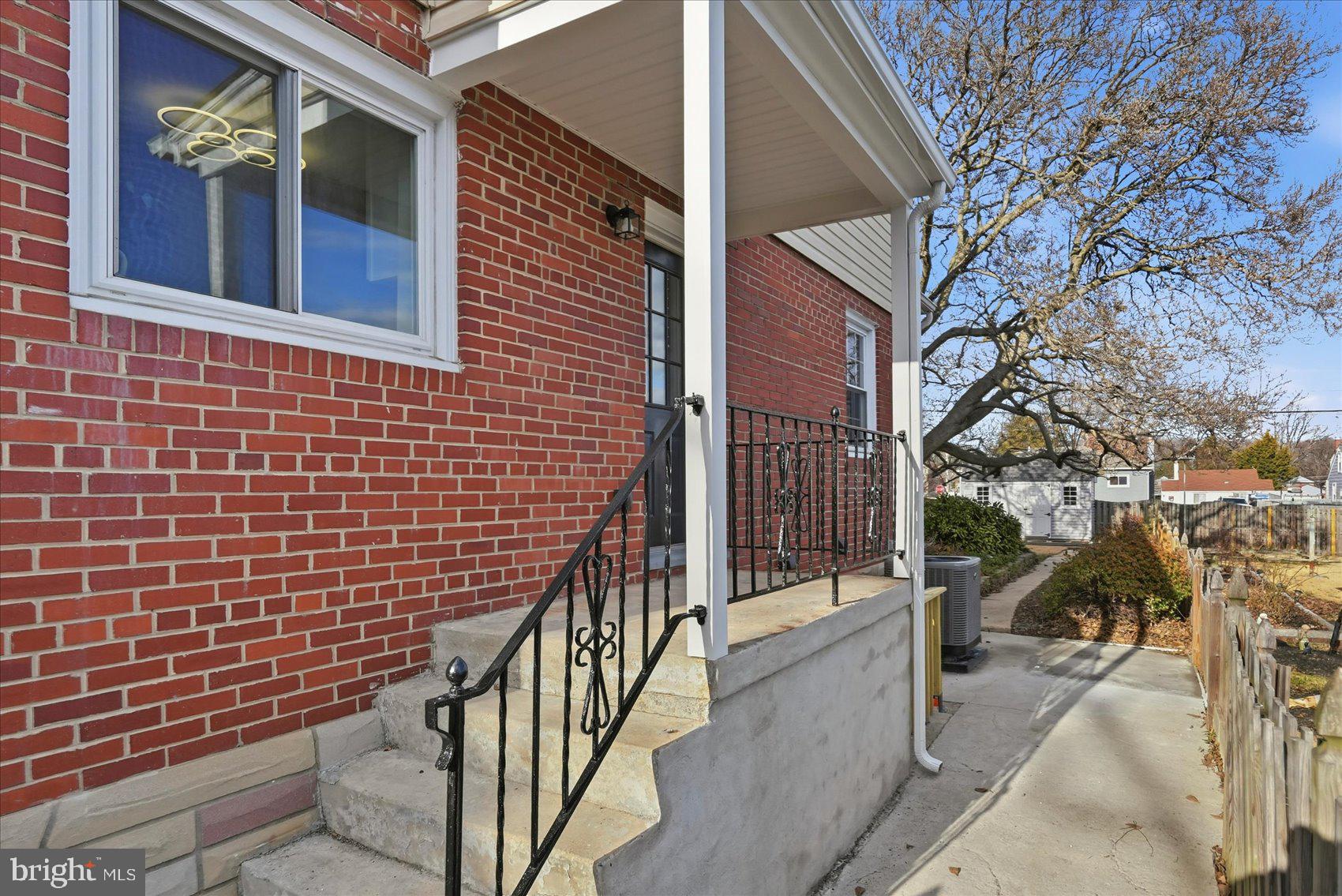 BALTIMORE HIGHLANDS - Residential