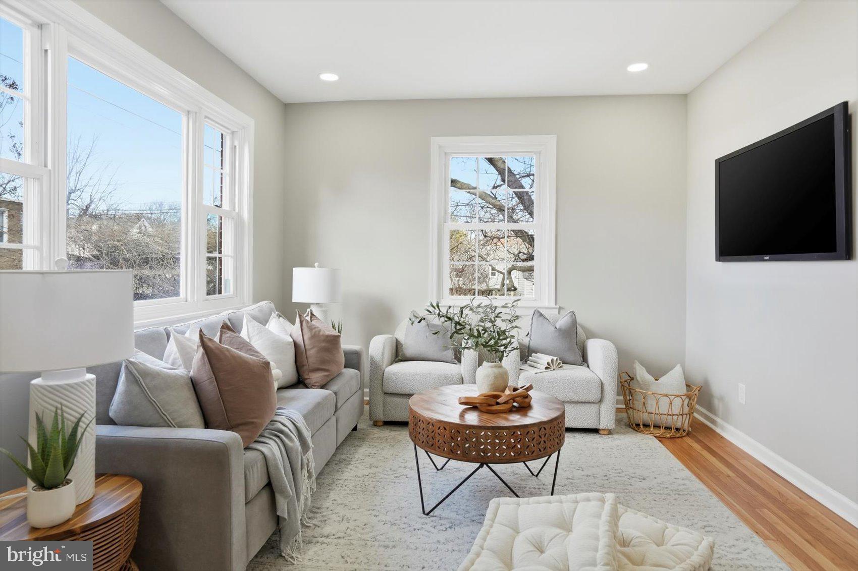 BALTIMORE HIGHLANDS - Residential