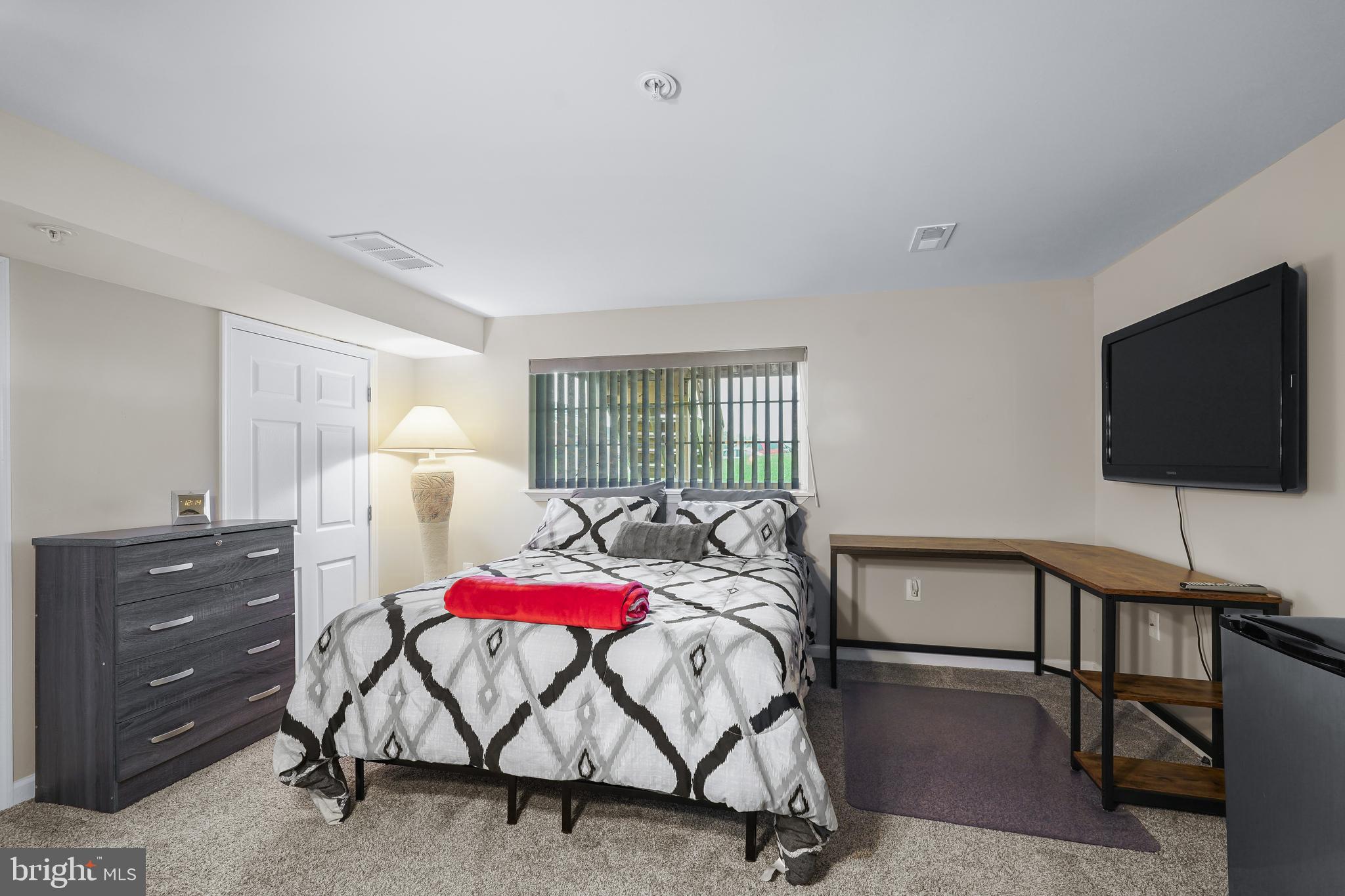 VILLAGE OF PHEASANT GLEN - Residential