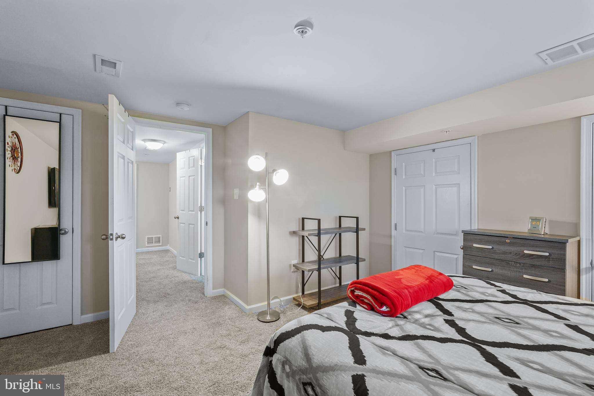 VILLAGE OF PHEASANT GLEN - Residential