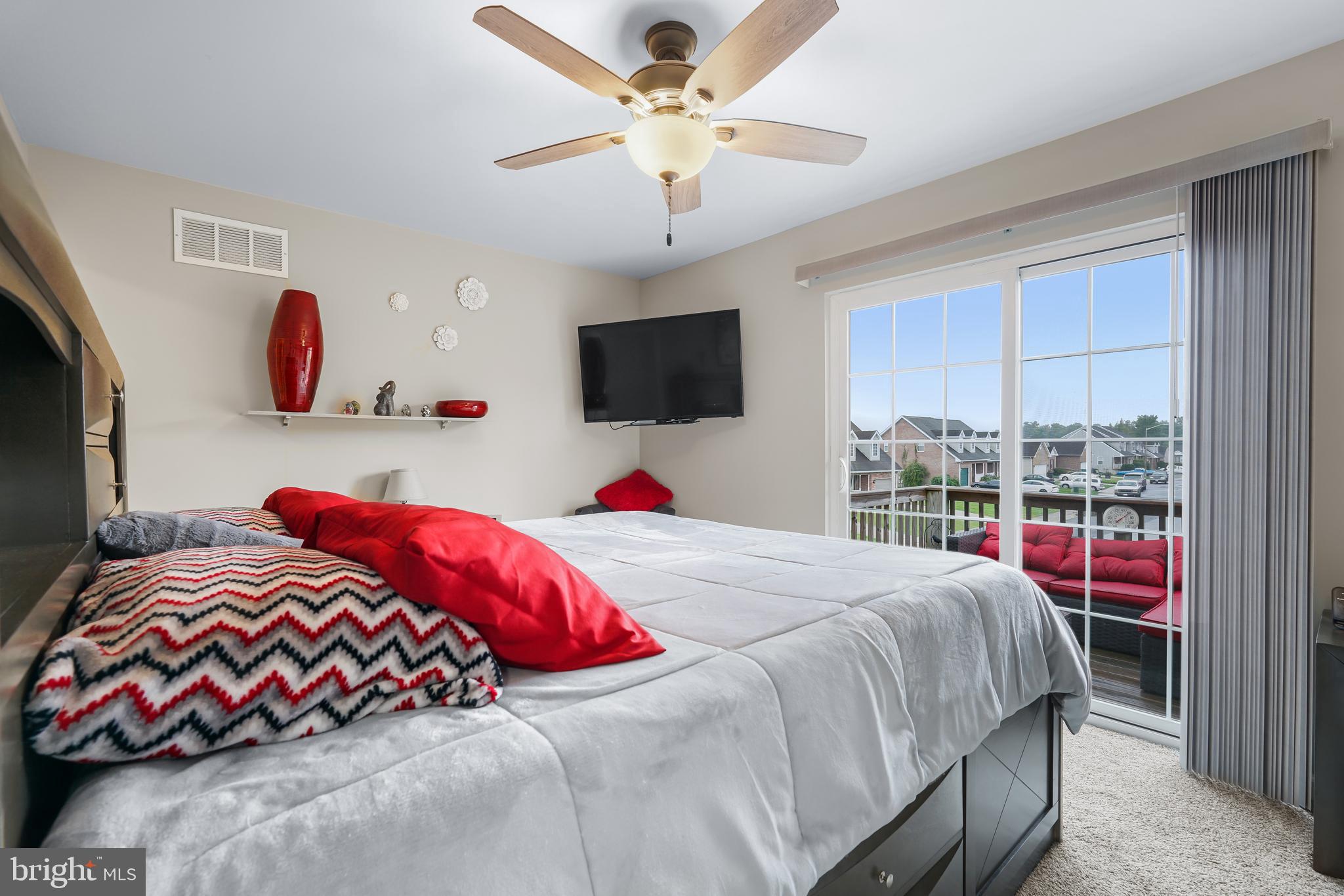 VILLAGE OF PHEASANT GLEN - Residential