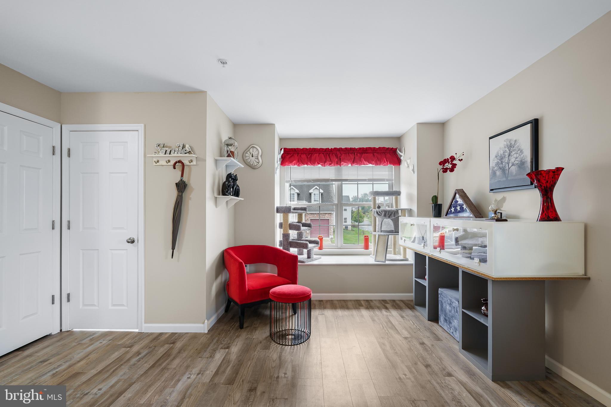 VILLAGE OF PHEASANT GLEN - Residential