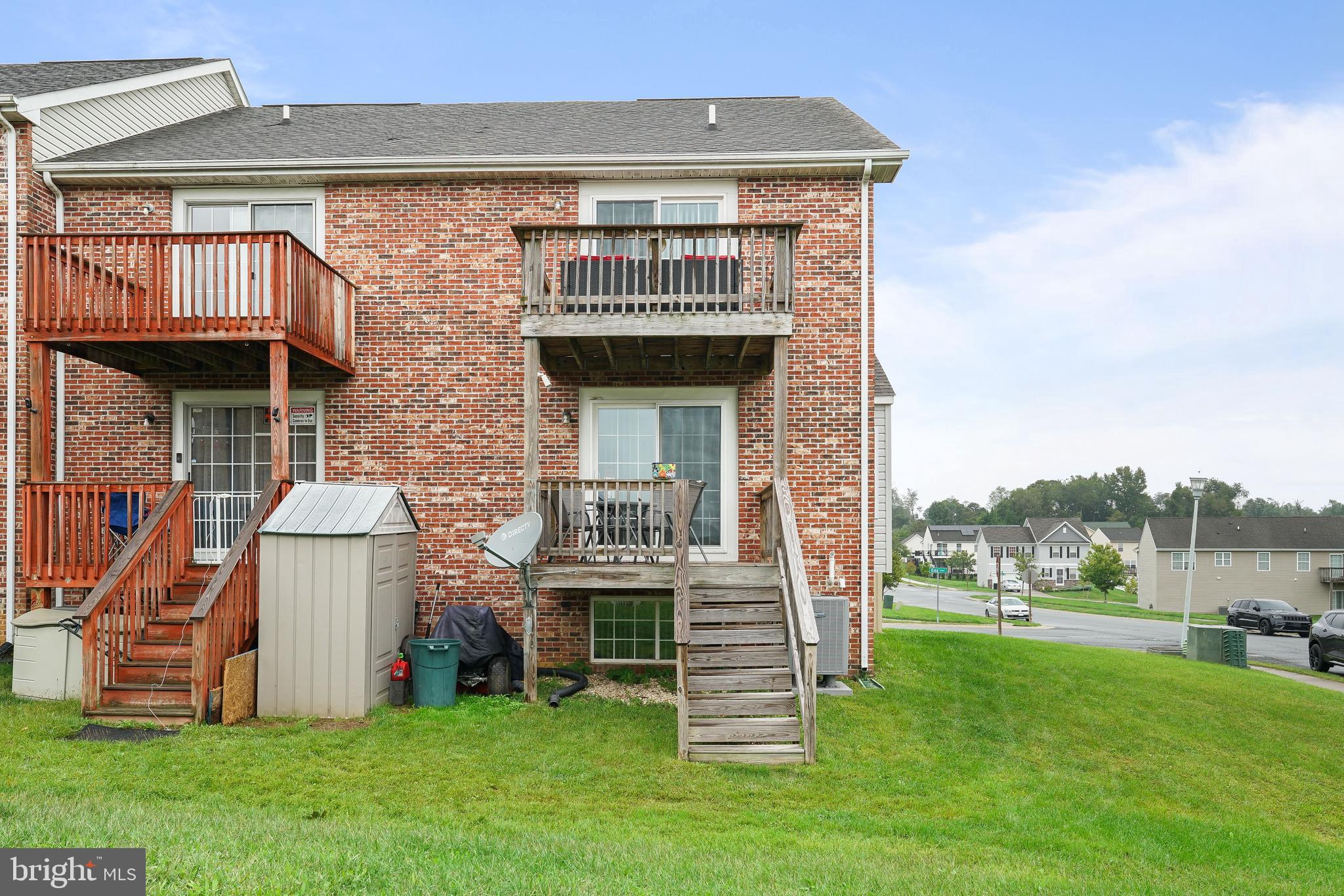 VILLAGE OF PHEASANT GLEN - Residential