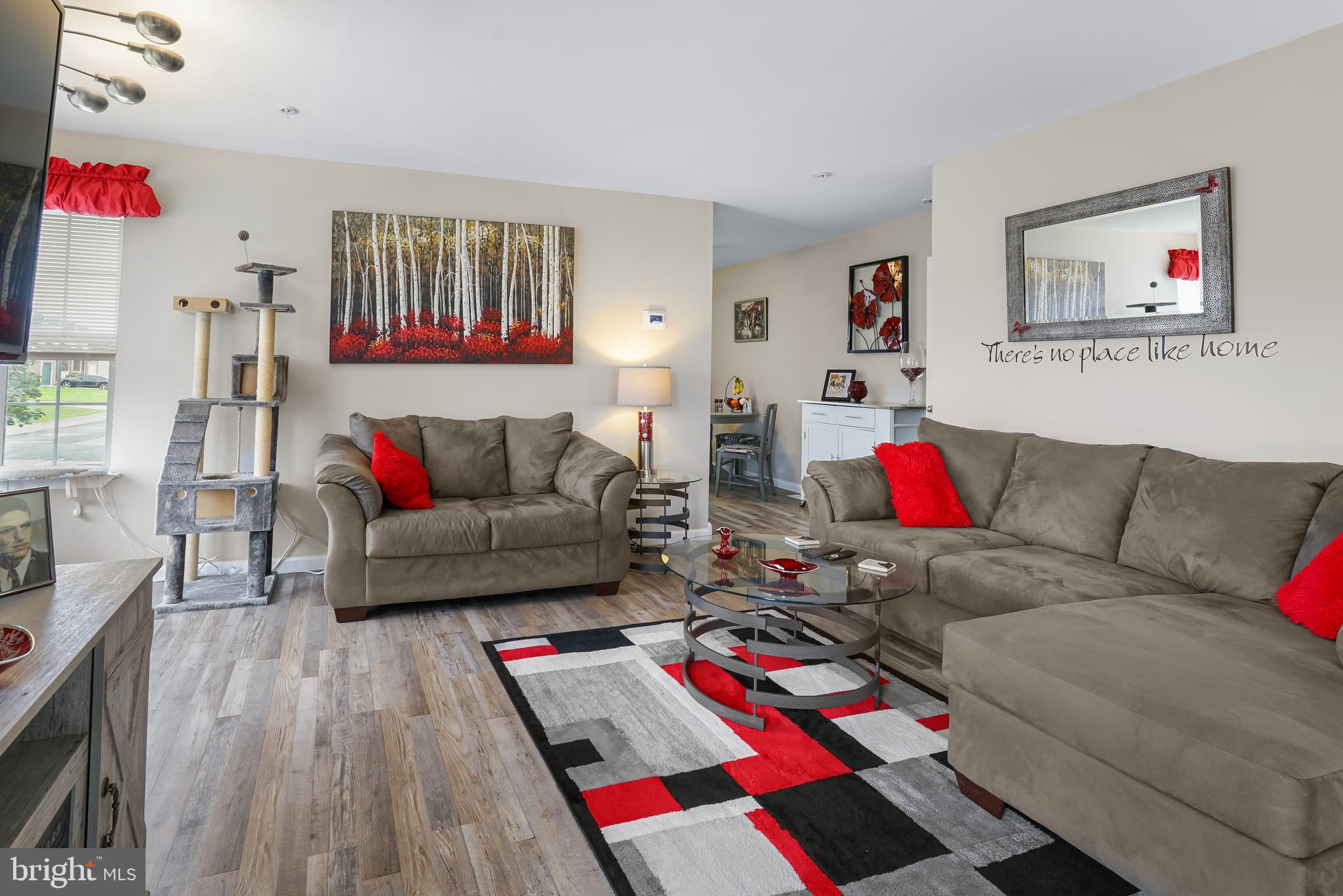 VILLAGE OF PHEASANT GLEN - Residential