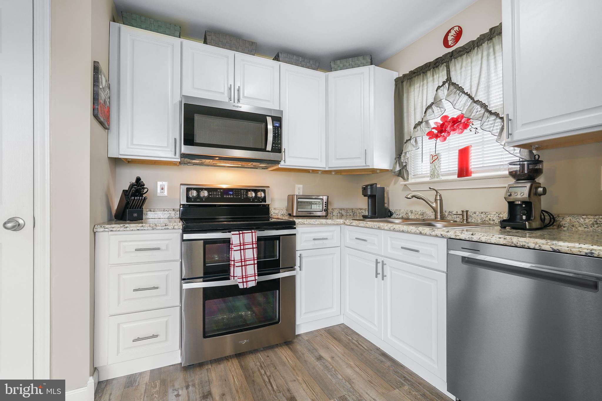 VILLAGE OF PHEASANT GLEN - Residential