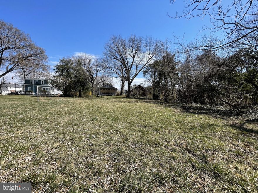 LAND SALE ONLY;  0.48 acres; DWELLING AND GARAGE ARE DISTRESSED; Private Property_DO NOT WALK onto property or access dwelling or garage without prior communications with listing agent or licensed Realtor showing agent.   Lovely flat parcel in convenient location is ready for your future new-build home dreams!  Zoned R2 Residential.   Flat yard with established dwellings surrounding.  Access to land is only via the Cherokee Avenue side.  Fairfax County schools and services;  public water and public sewer service; electricity service available; oil heat; Review plat for any property boundaries; Contact Fairfax County Zoning for any development questions; Dwelling and Garage are distressed and there is very limited access available; DO NOT WALK onto property or access dwelling or garage without prior communications with listing agent.   LOCATION is ideal in west Alexandria/East Annandale area;  Weyanoke/Holmes/Annandale school pyramid; Cherokee Avenue is bordered between Little River Turnpike and Edsall Rd.  Less than 2 miles to I-395; less than 5 miles to I-495 and I-95, and many major commuter routes; restaurants, retail, parks all within 3 miles.   Listing agent to accompany any buyers; Book showings online; Seller is open to feasibility study period contingency.   Seller reserves the right to set an offer deadline and choose an offer outside of the deadline;  MLS Disclosures, Plat, and Offer Guidelines online or Contact listing agent with any questions, copies of documents, or to book a showing.