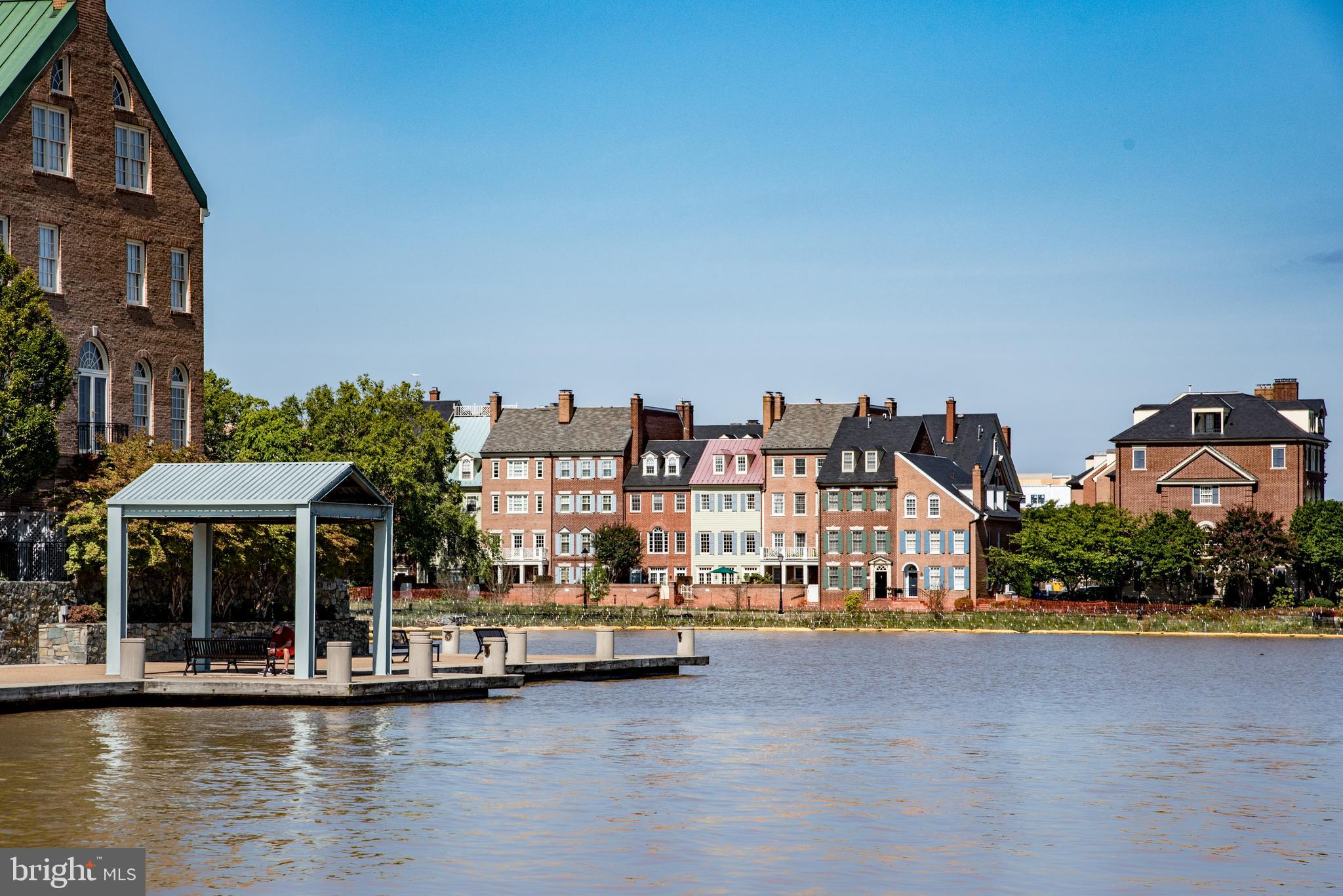 YATES GARDENS - Residential Lease