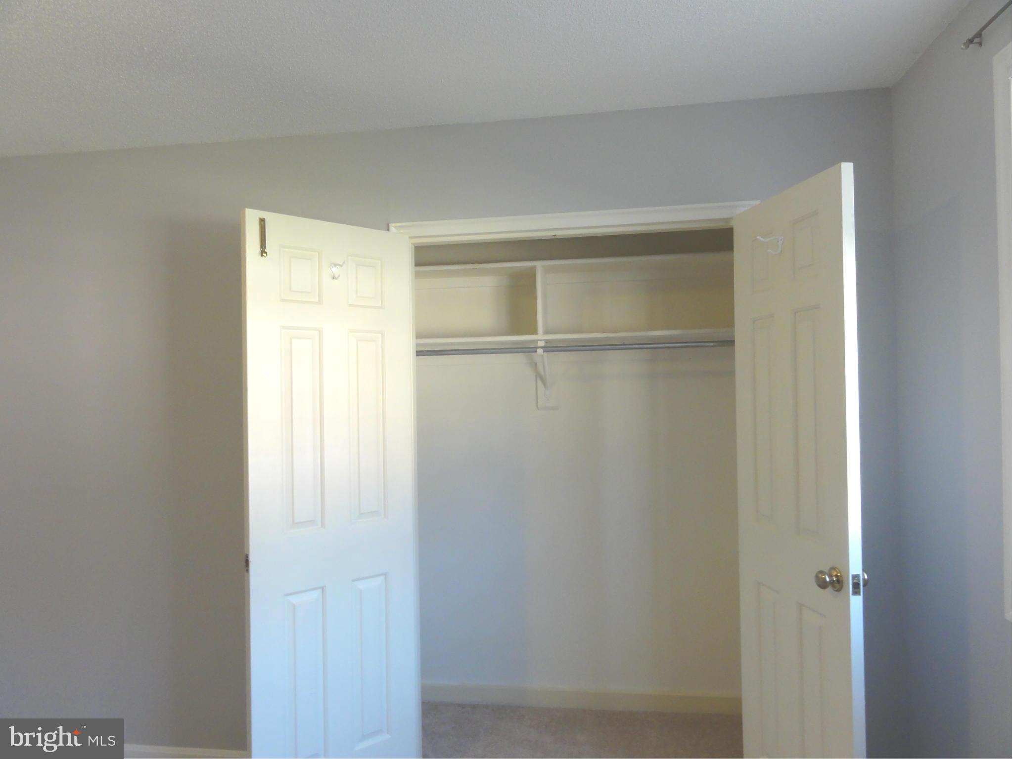 ARLINGTON OAKS - Residential