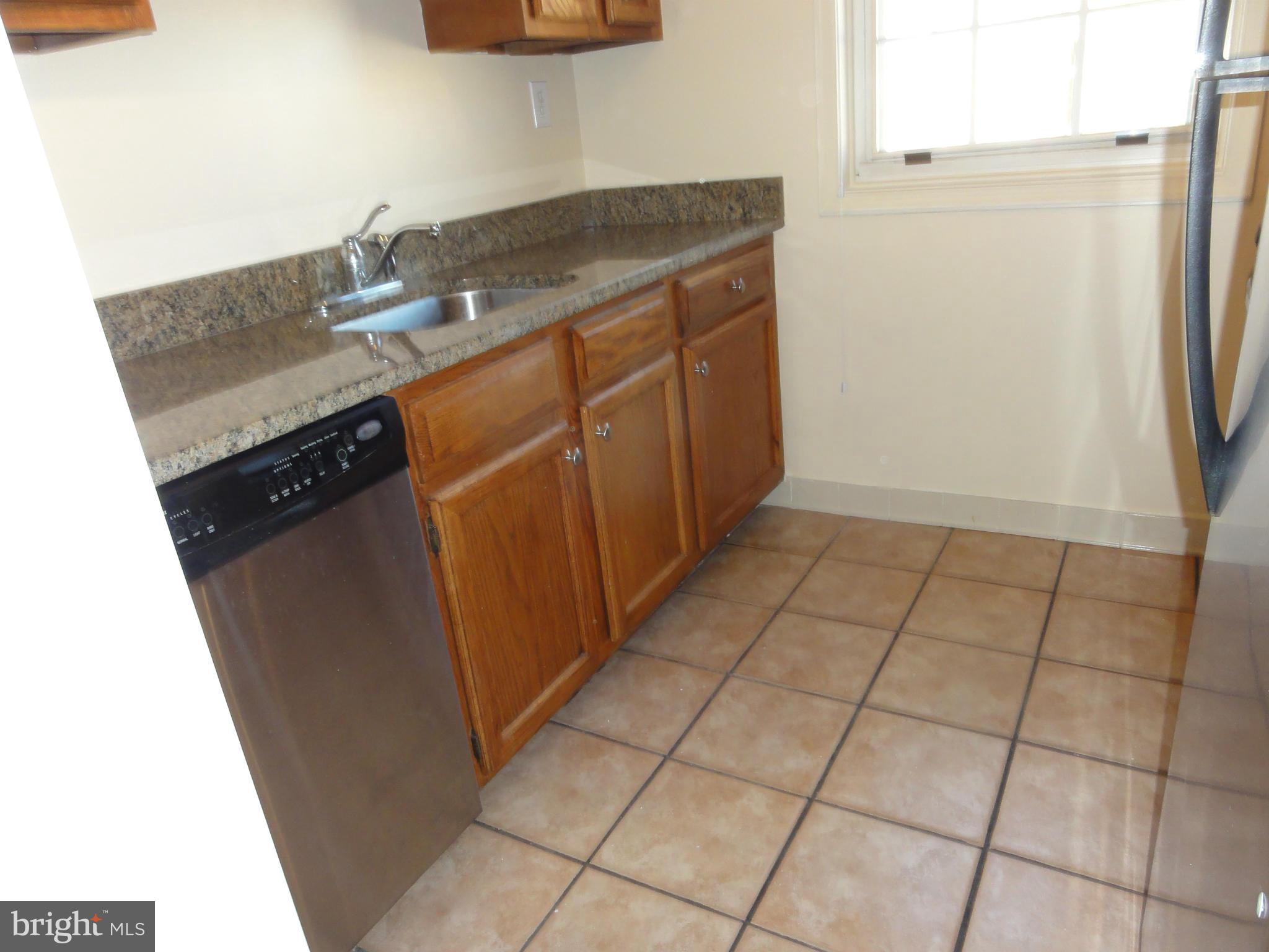 ARLINGTON OAKS - Residential