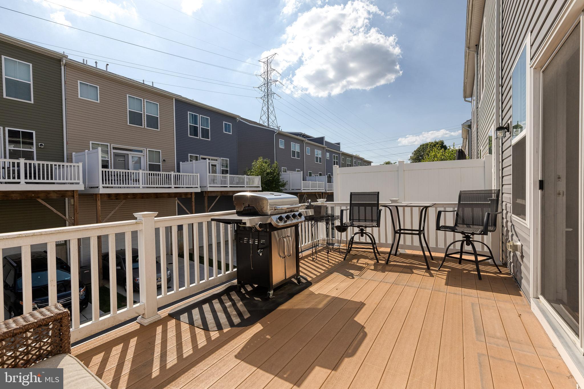 ODENTON STATION - Residential