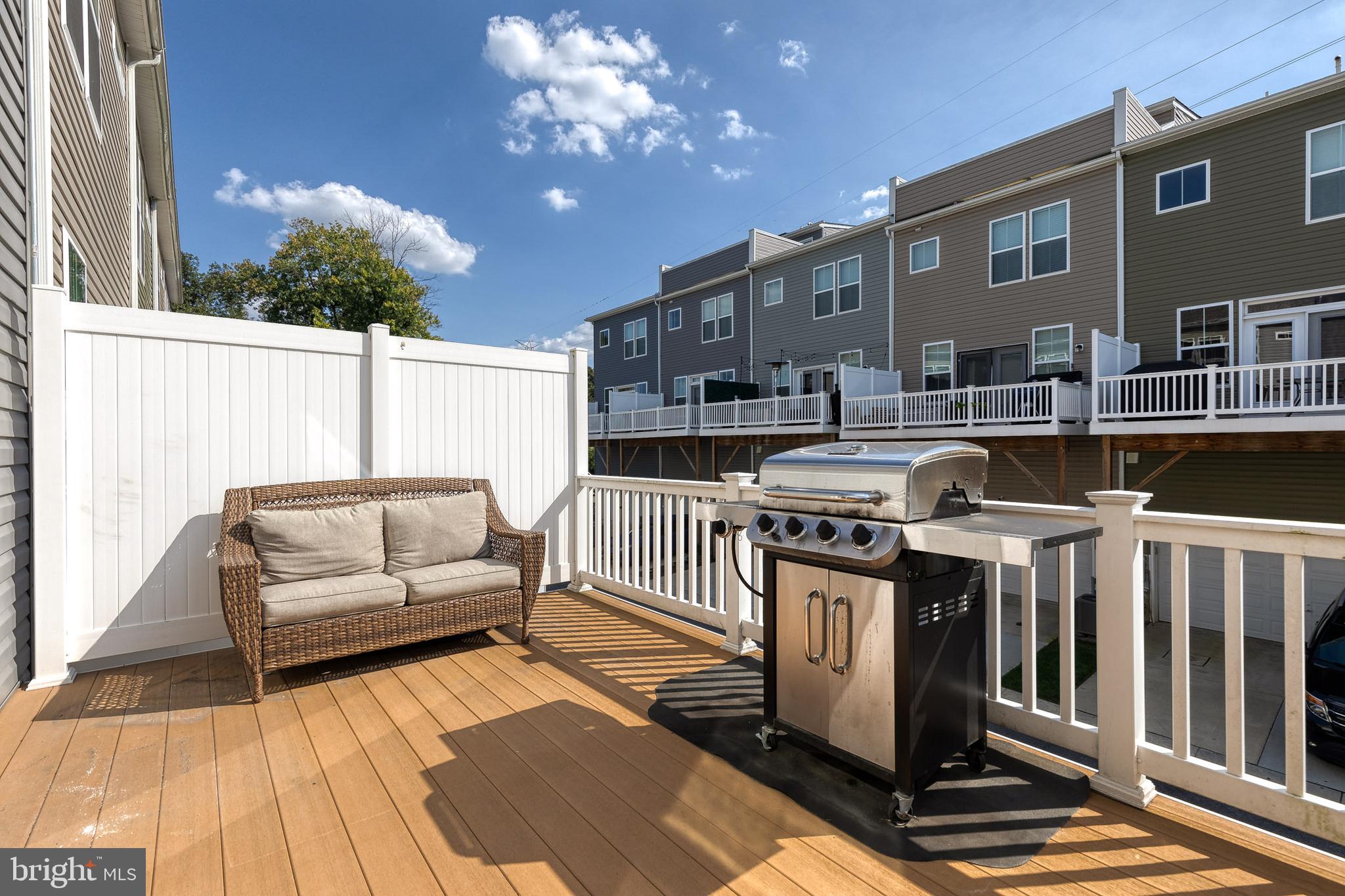 ODENTON STATION - Residential