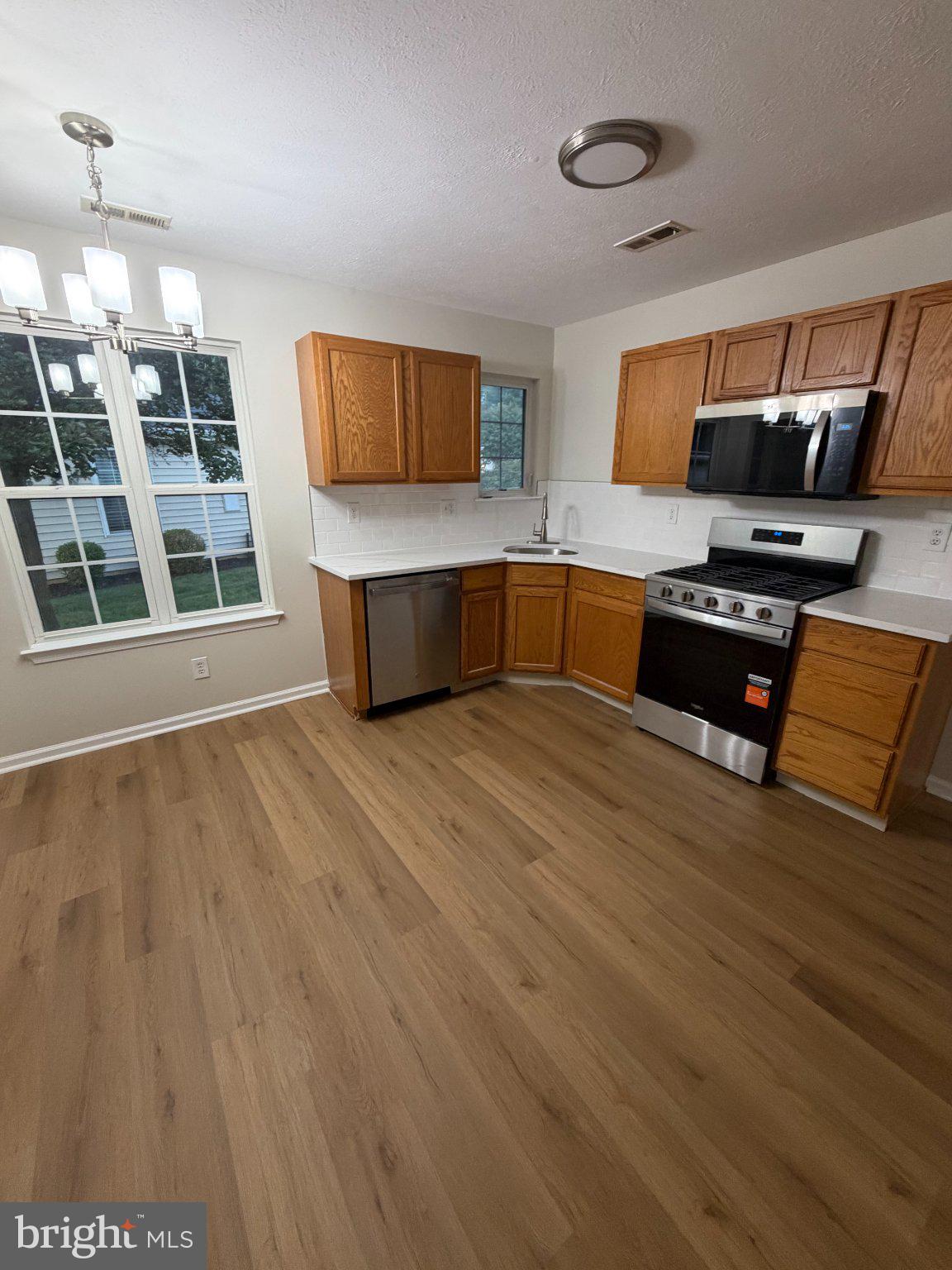 71 MAPLE LEAF CIRCLE