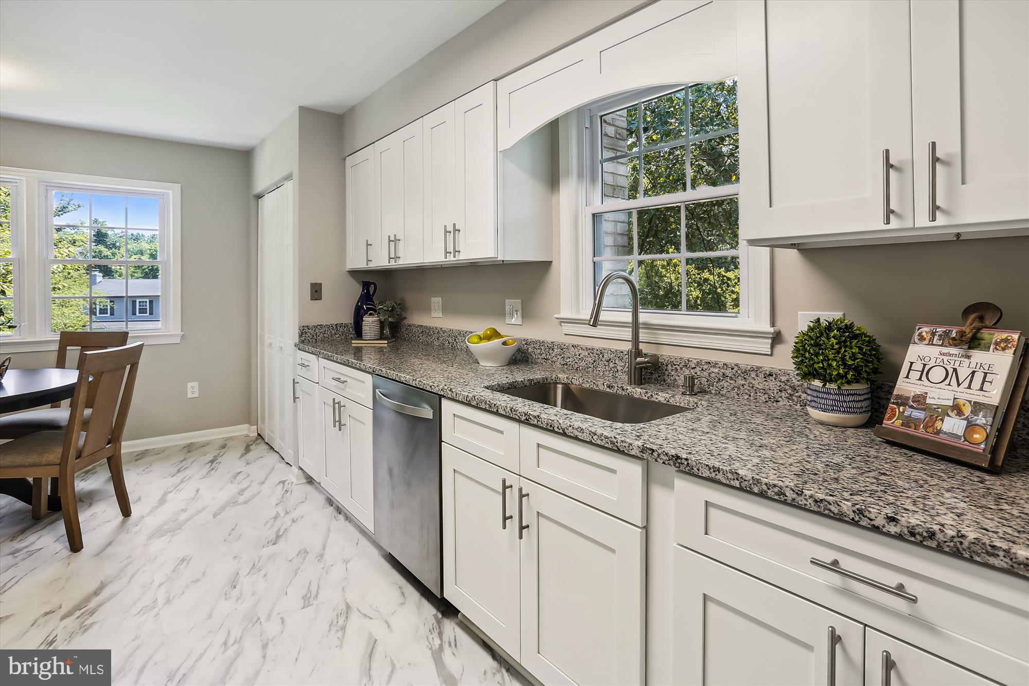 ROLLING VALLEY - Residential