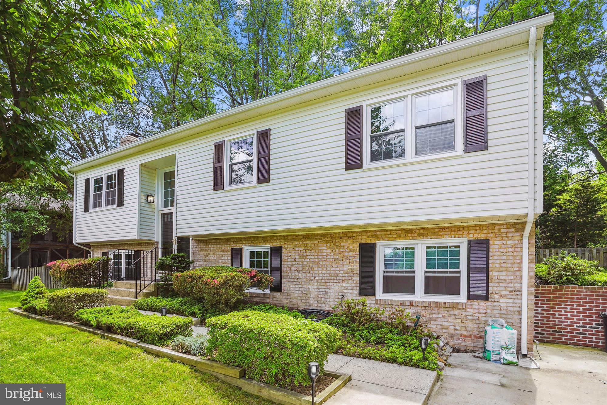 ROLLING VALLEY - Residential