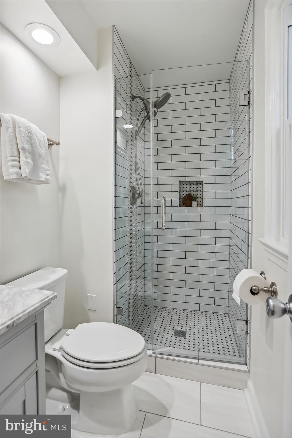 ROLLING VALLEY - Residential