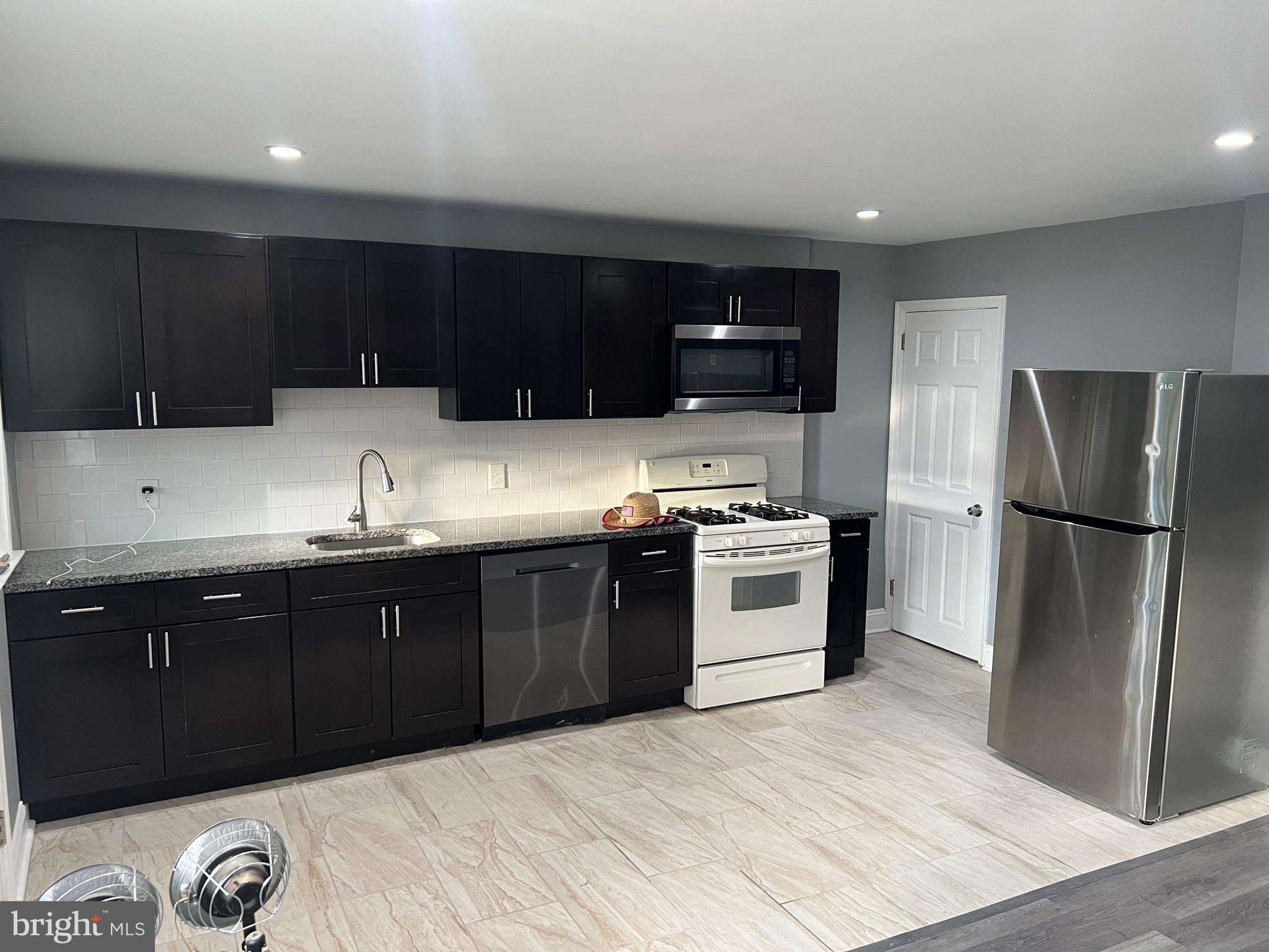 EDDYSTONE VILLAGE - Residential