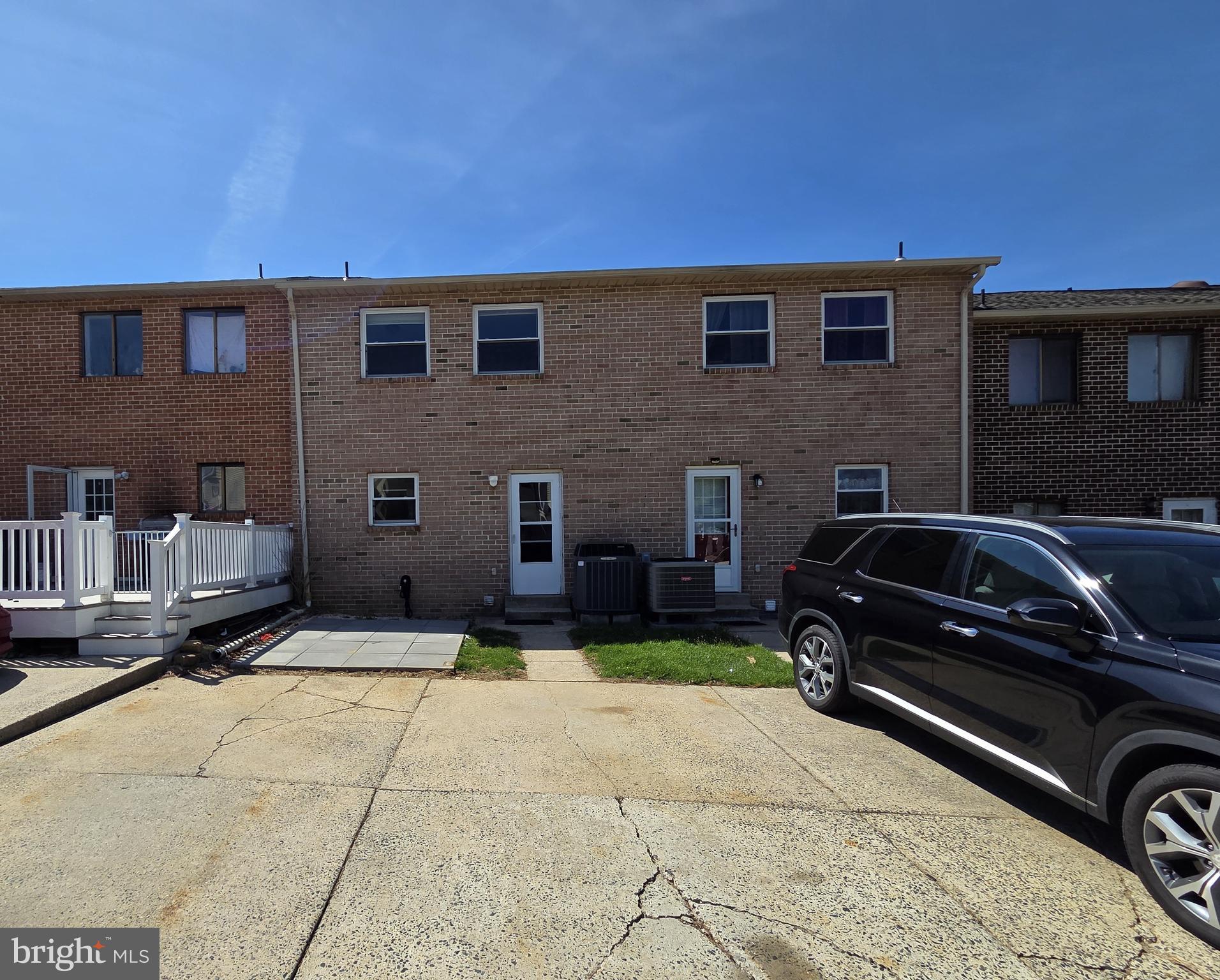 BRYN ERIN - Residential