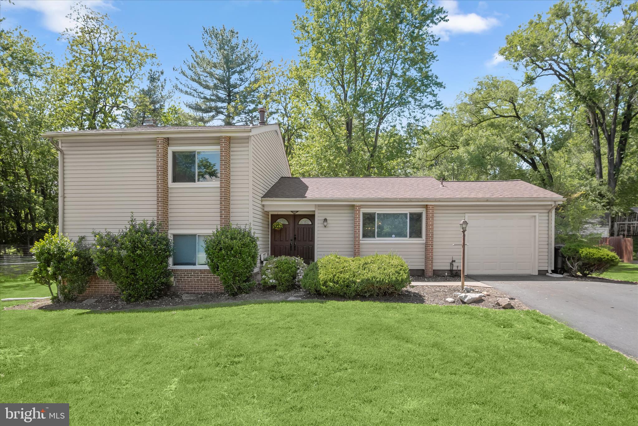 MILL CREEK TOWNE - Residential