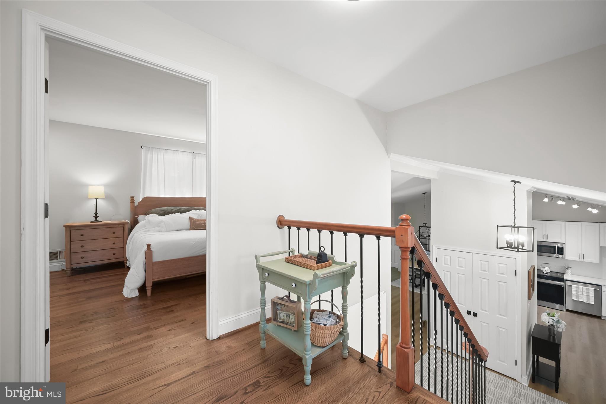 MILL CREEK TOWNE - Residential