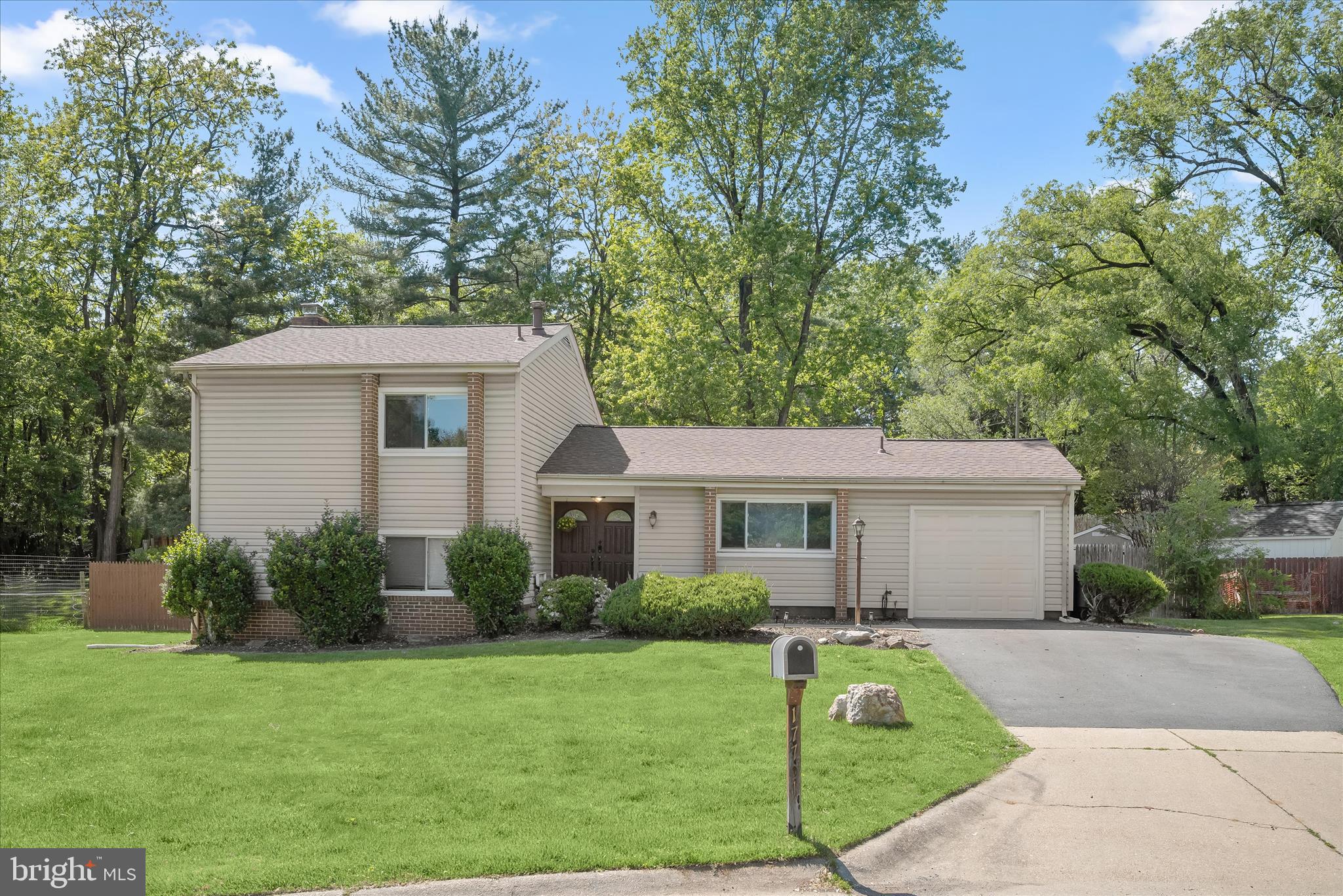 MILL CREEK TOWNE - Residential