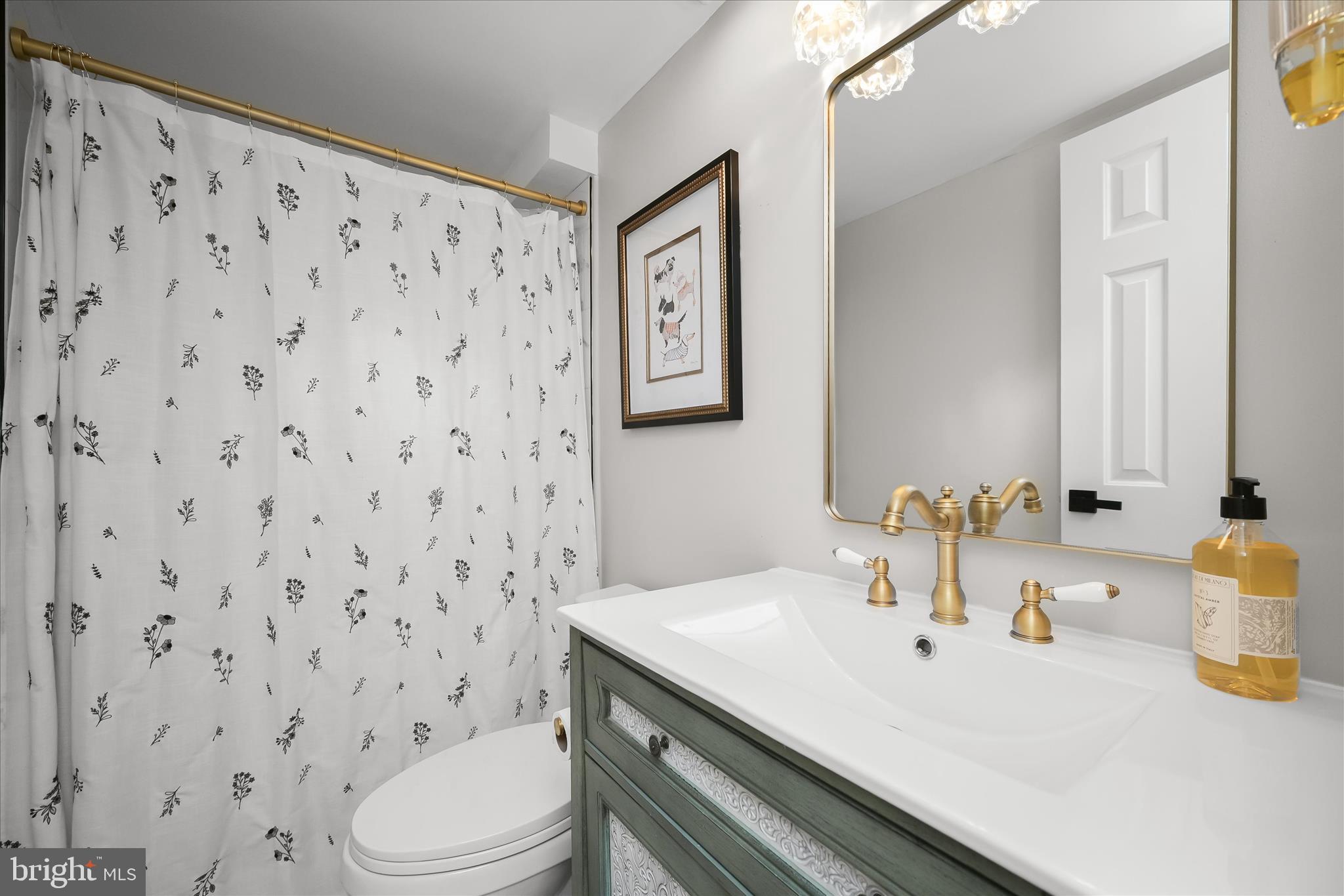 MILL CREEK TOWNE - Residential