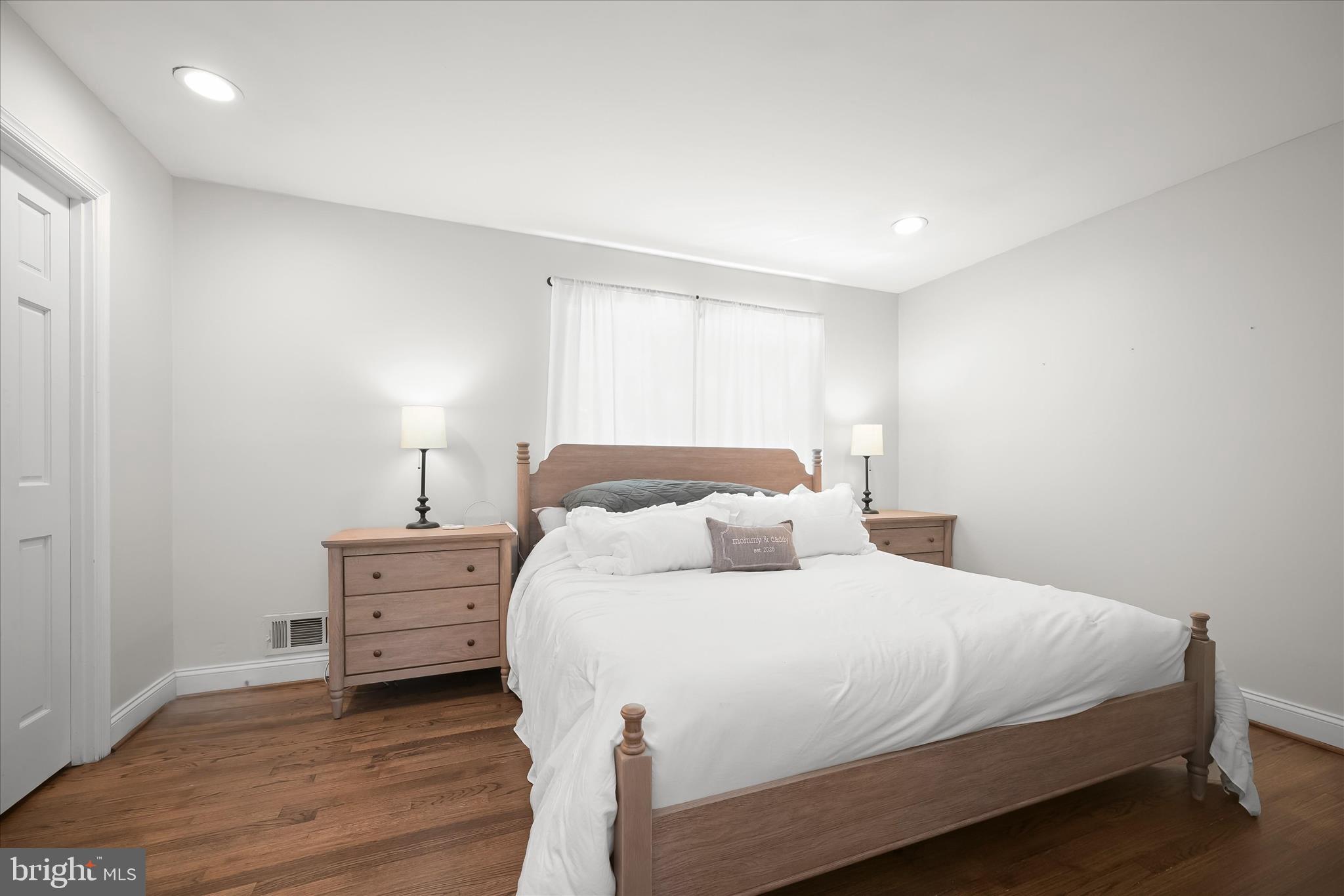 MILL CREEK TOWNE - Residential