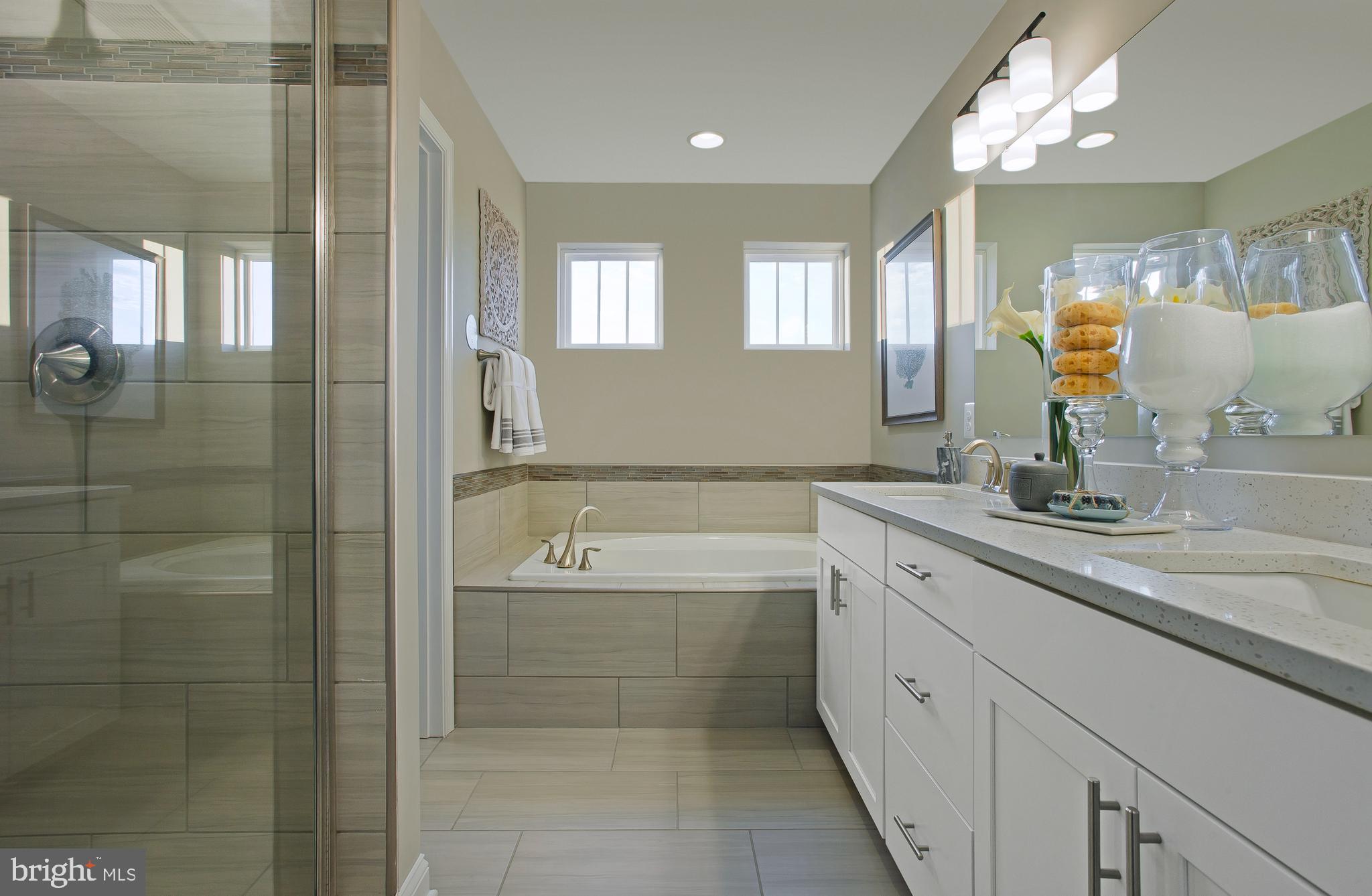 WOODBOURNE MANOR - Residential