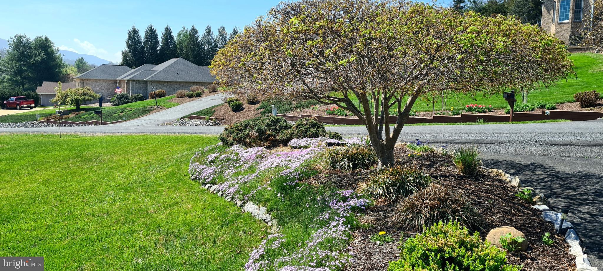 EDINBURG MANOR - Residential