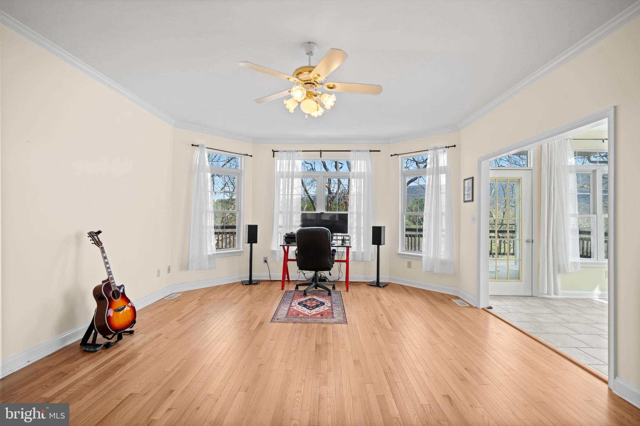 EDINBURG MANOR - Residential