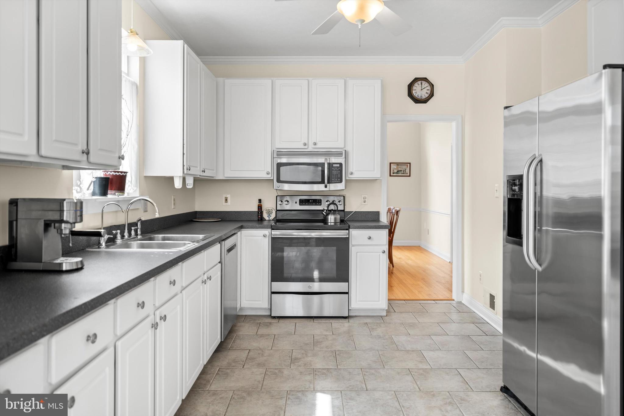 EDINBURG MANOR - Residential