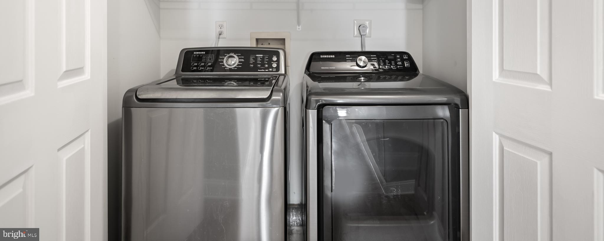 EDINBURG MANOR - Residential