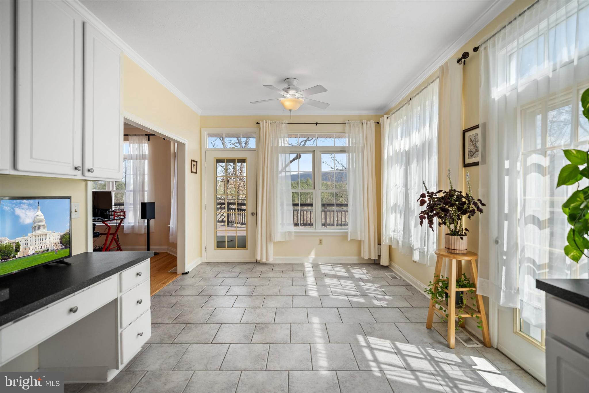 EDINBURG MANOR - Residential