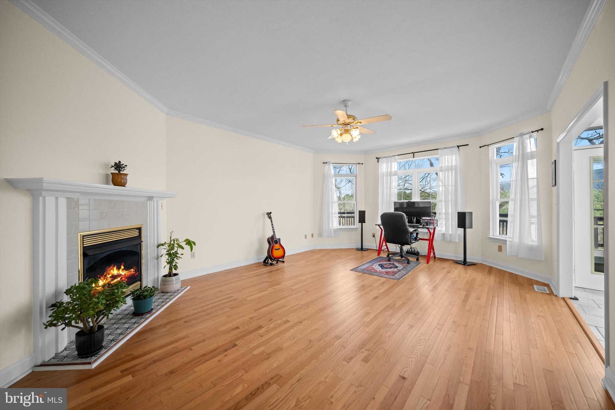 EDINBURG MANOR - Residential