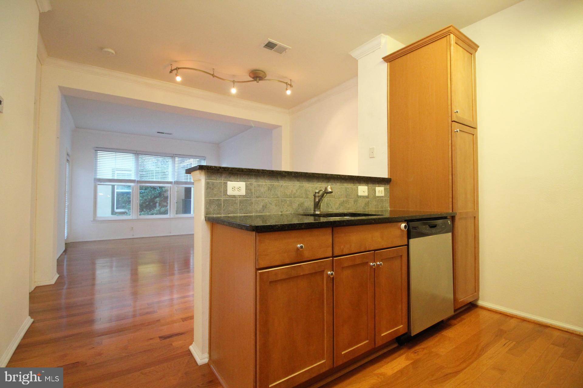 WHITE FLINT STATION - Residential Lease