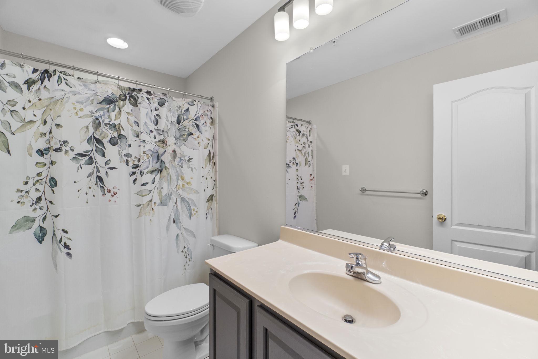 MCDONOUGH OAKS - Residential