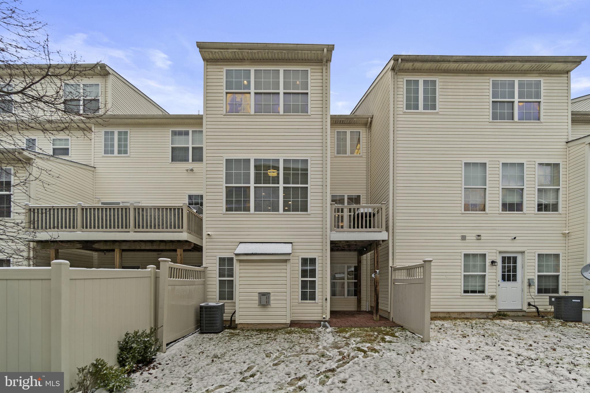 MCDONOUGH OAKS - Residential