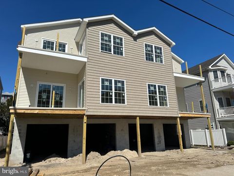 Homes For Sale - 121 E Maple Avenue #4<br/> Cape May County, WILDWOOD, NJ 08260