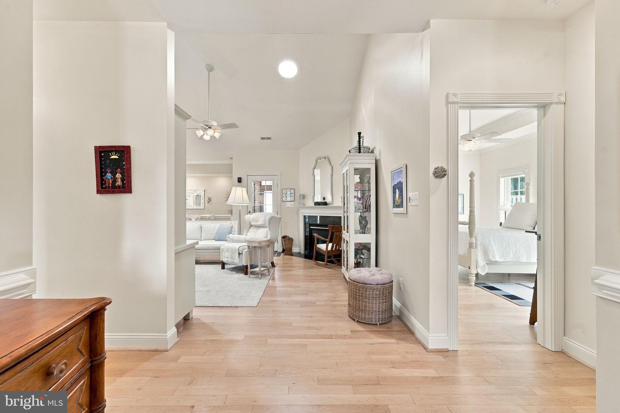 256 CARRIAGE CHASE CIRCLE