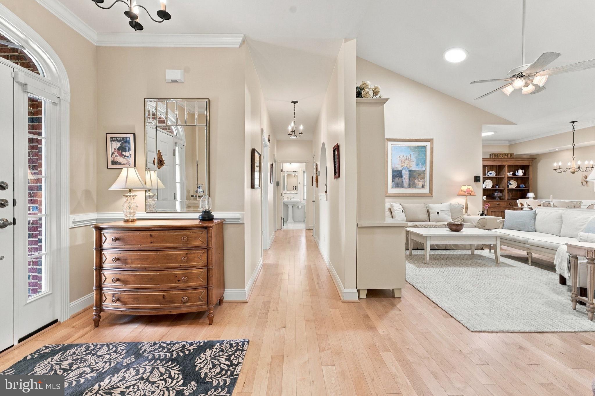 256 CARRIAGE CHASE CIRCLE