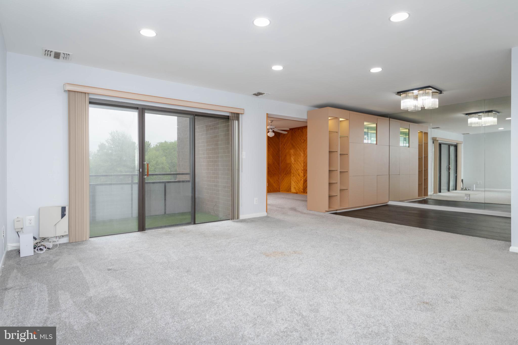 2 HIGH STEPPER COURT 501