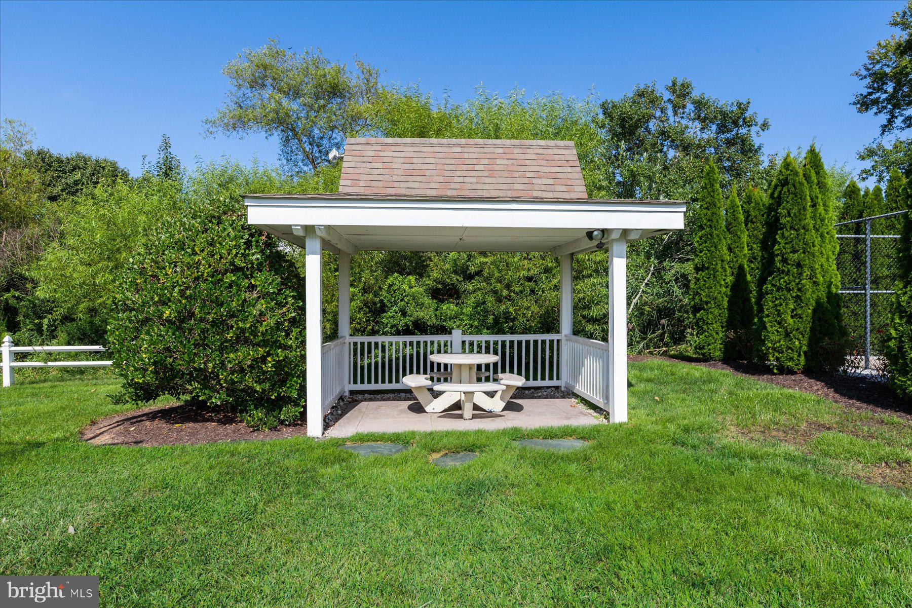 BETHANY MEADOWS - Residential