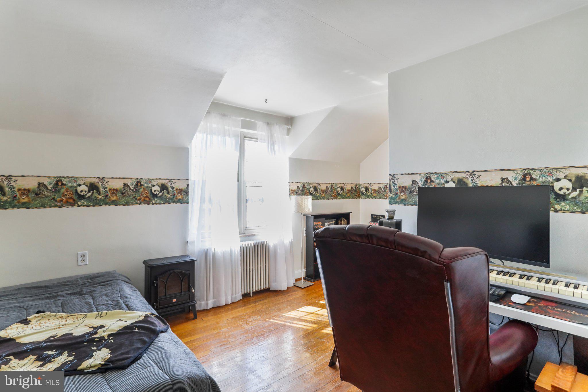 EVERETT BOROUGH - Residential