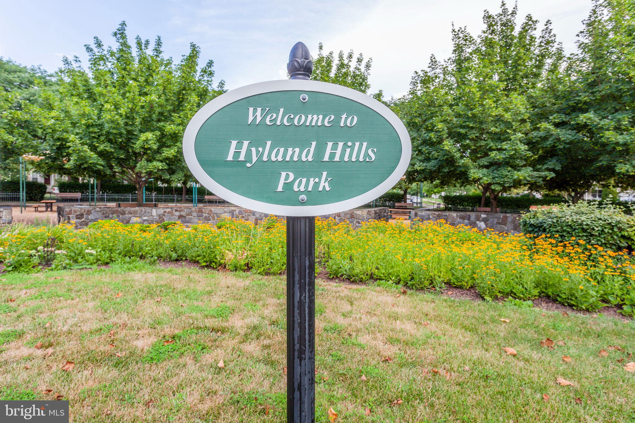 SOUTH RIDING - Residential