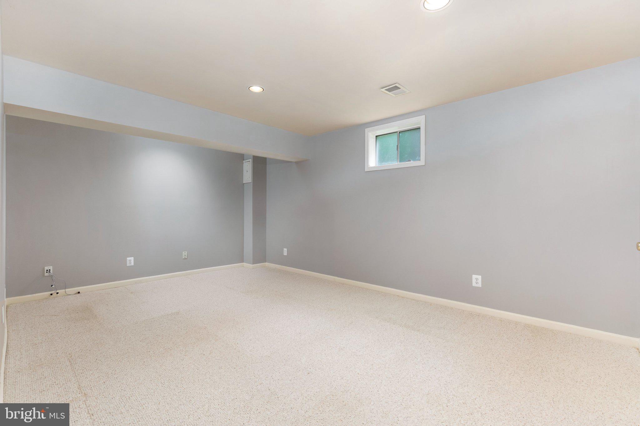 SOUTH RIDING - Residential