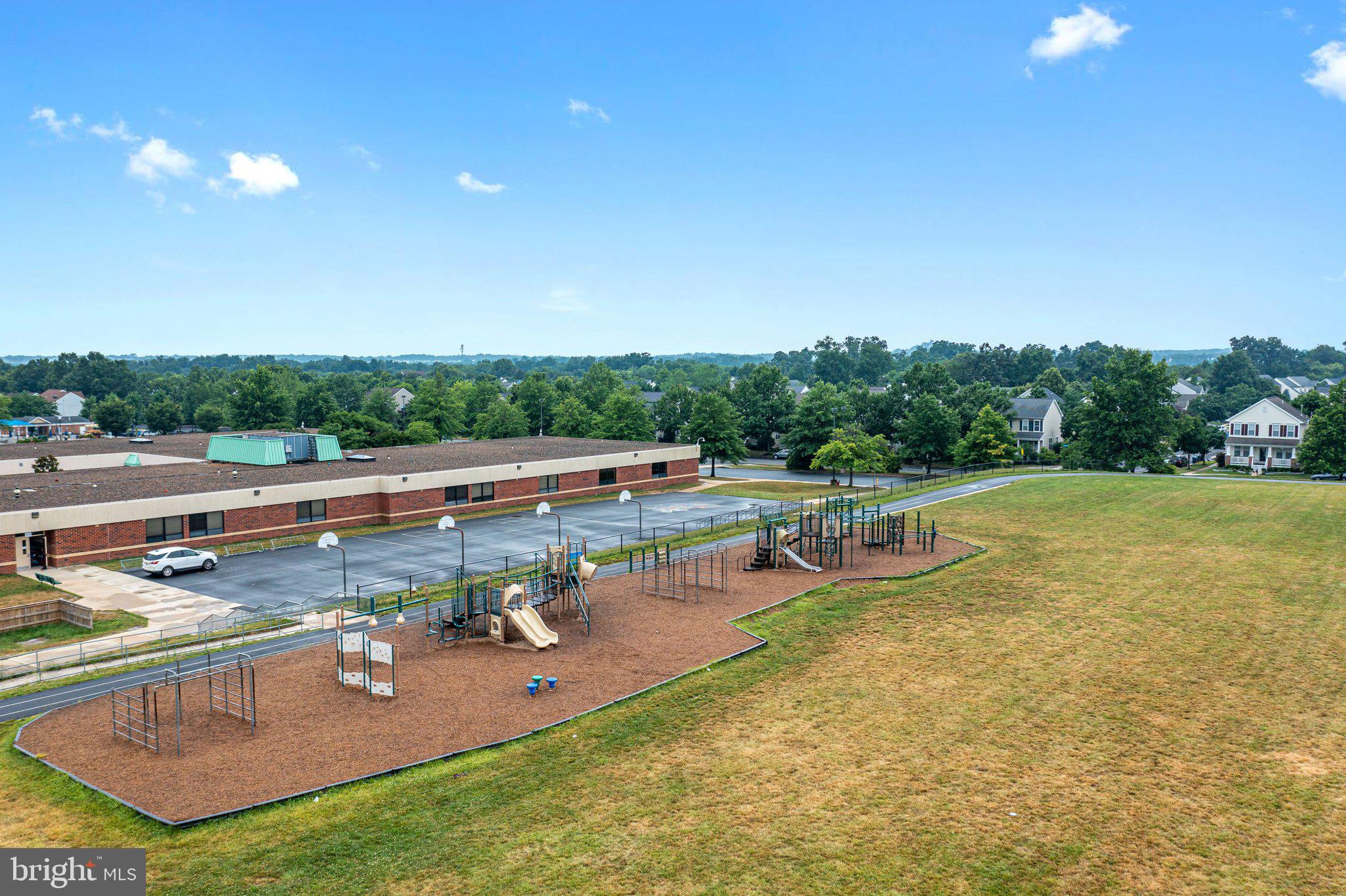 SOUTH RIDING - Residential