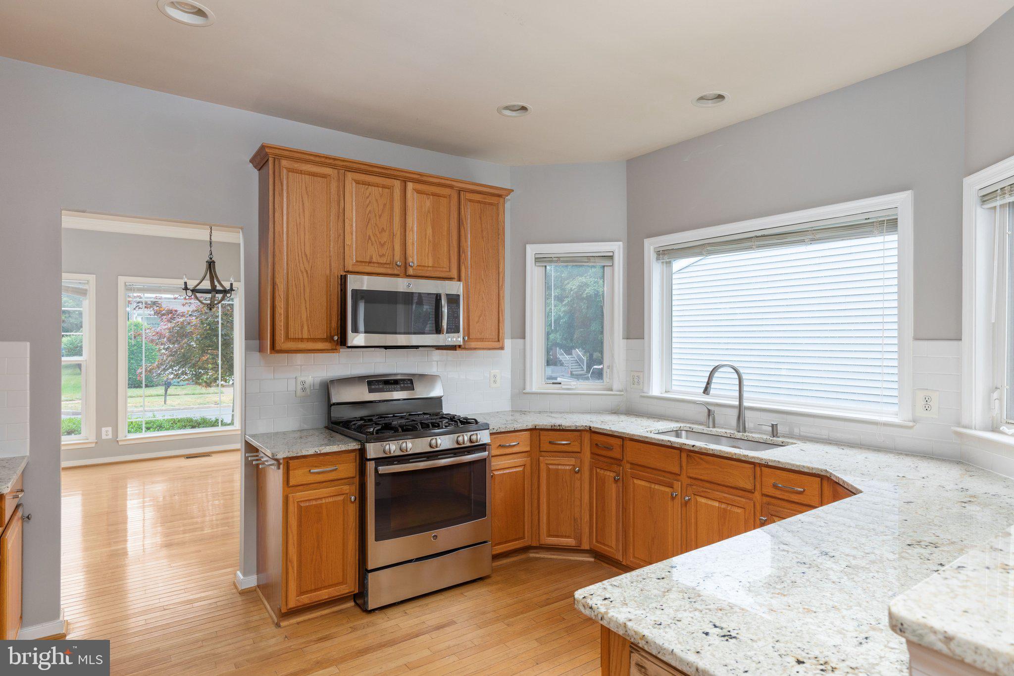 SOUTH RIDING - Residential