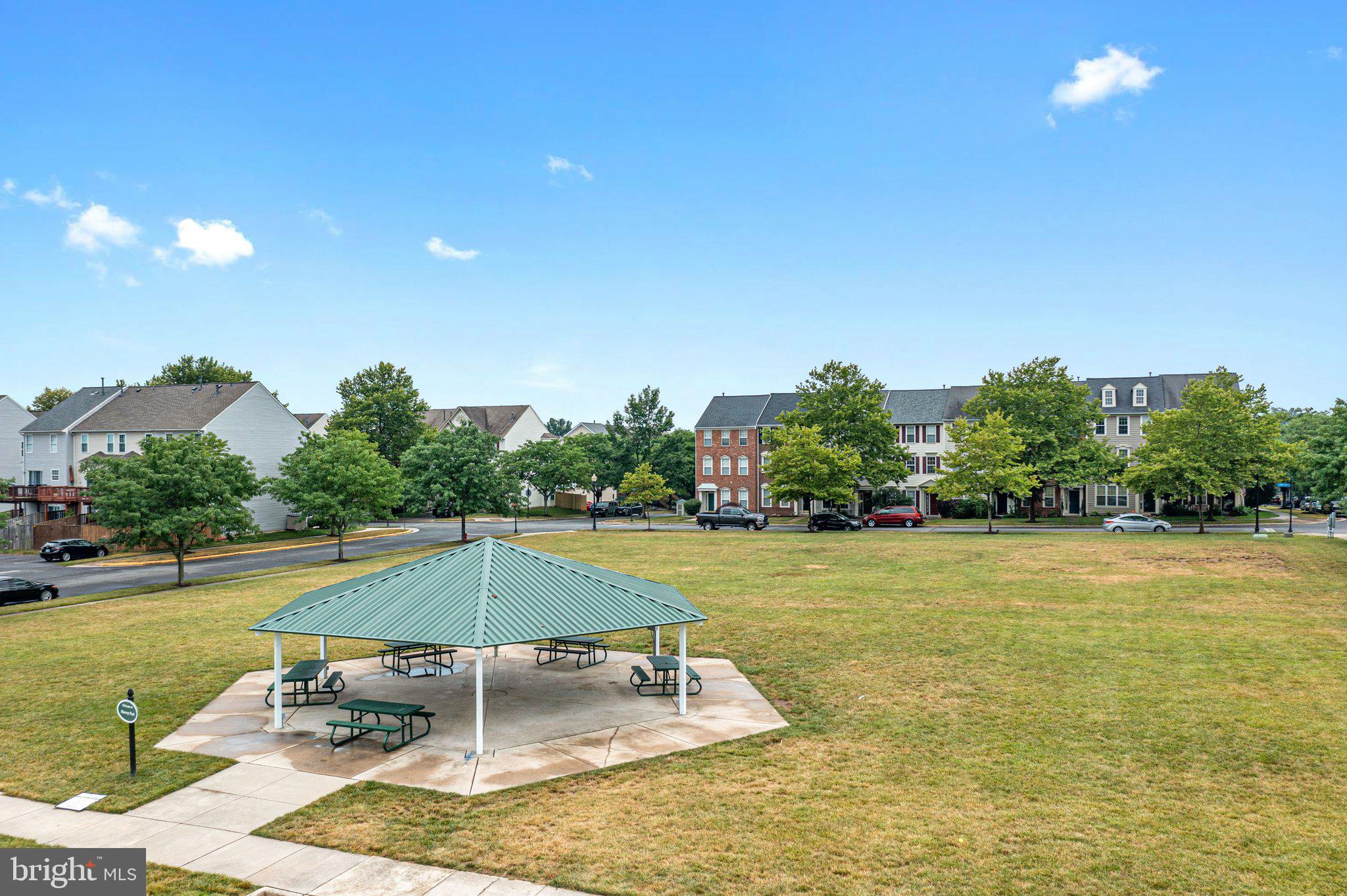 SOUTH RIDING - Residential