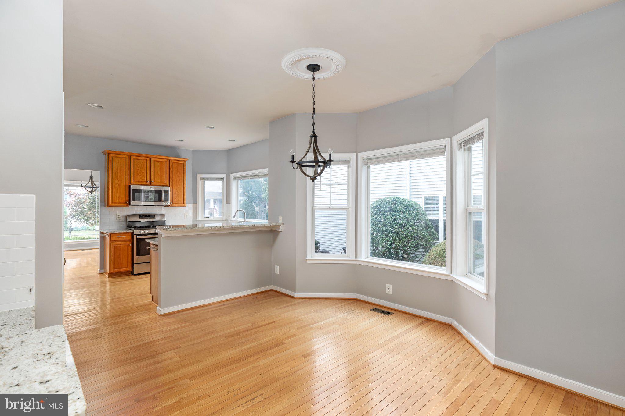 SOUTH RIDING - Residential