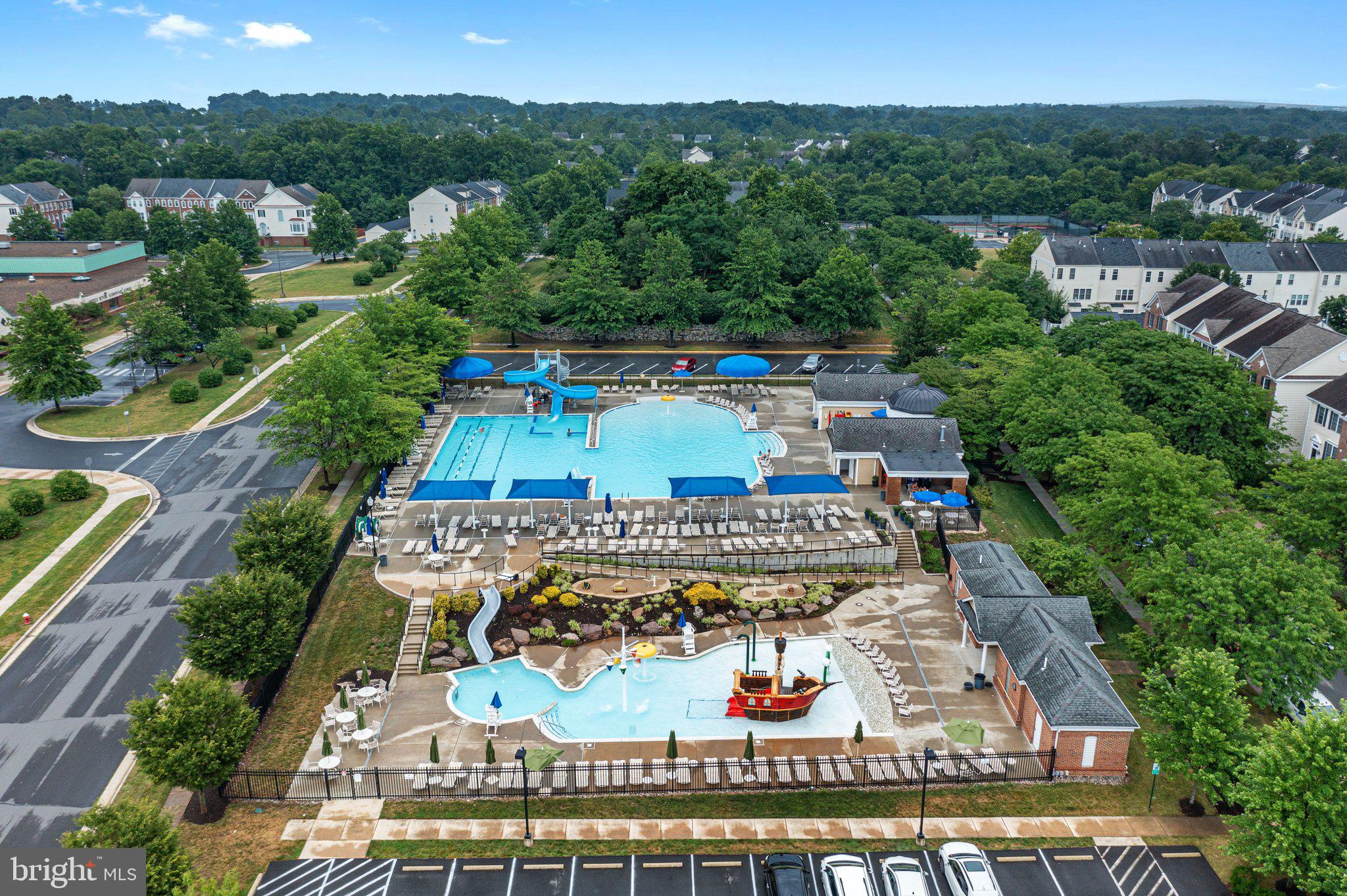 SOUTH RIDING - Residential